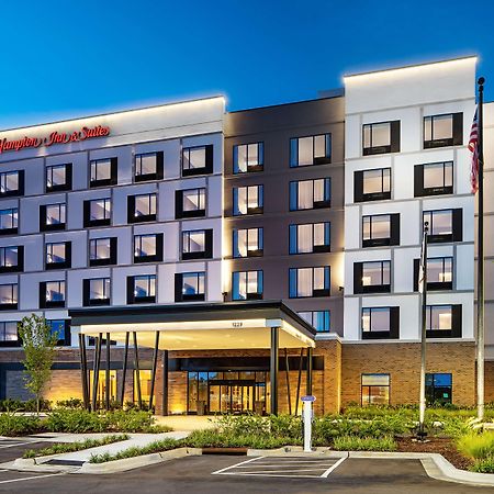 Hampton Inn & Suites Raleigh Midtown, Nc מראה חיצוני תמונה